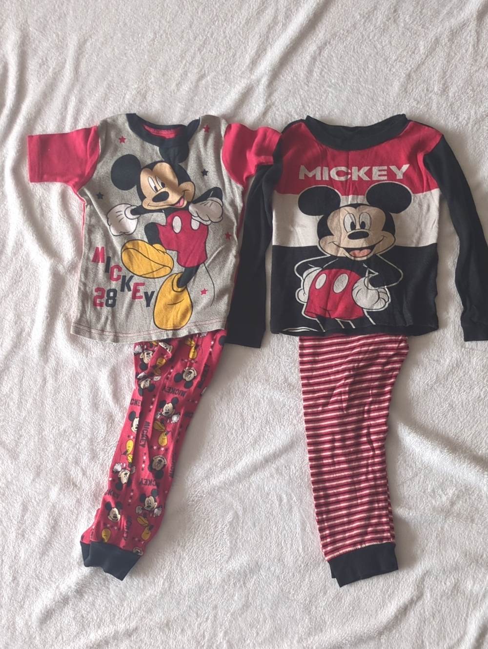 Disney Mickey Mouse Red, Black & Gray Kids Pajama Set - 2-Piece Pair